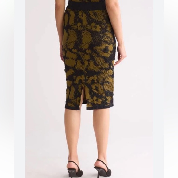 DKNY Textured Jacquard Midi Pencil Sweater Skirt In Black/dark Olive - Picture 2 of 7